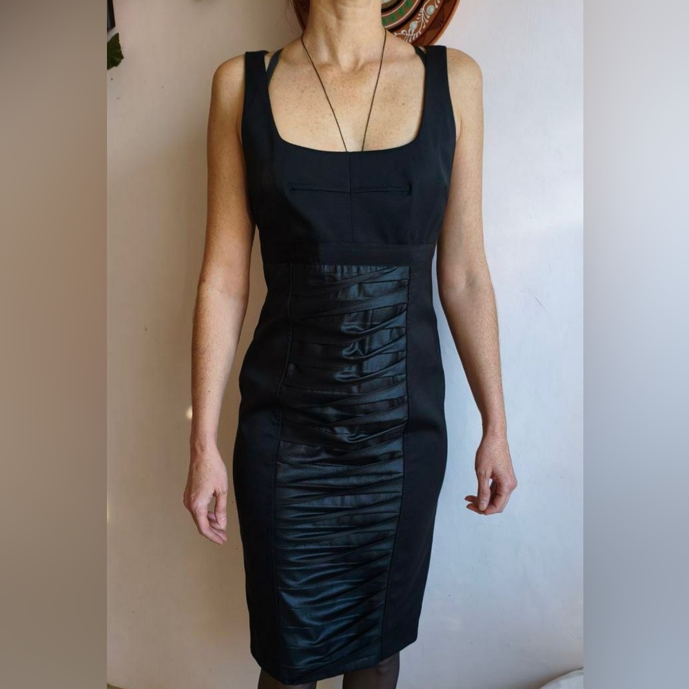 Pinko Black Sleeveless Midi Dress